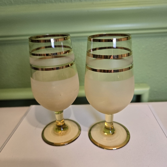 Vintage MCM Frosted Gold Trim Cordial Glasses X2 - Picture 1 of 3